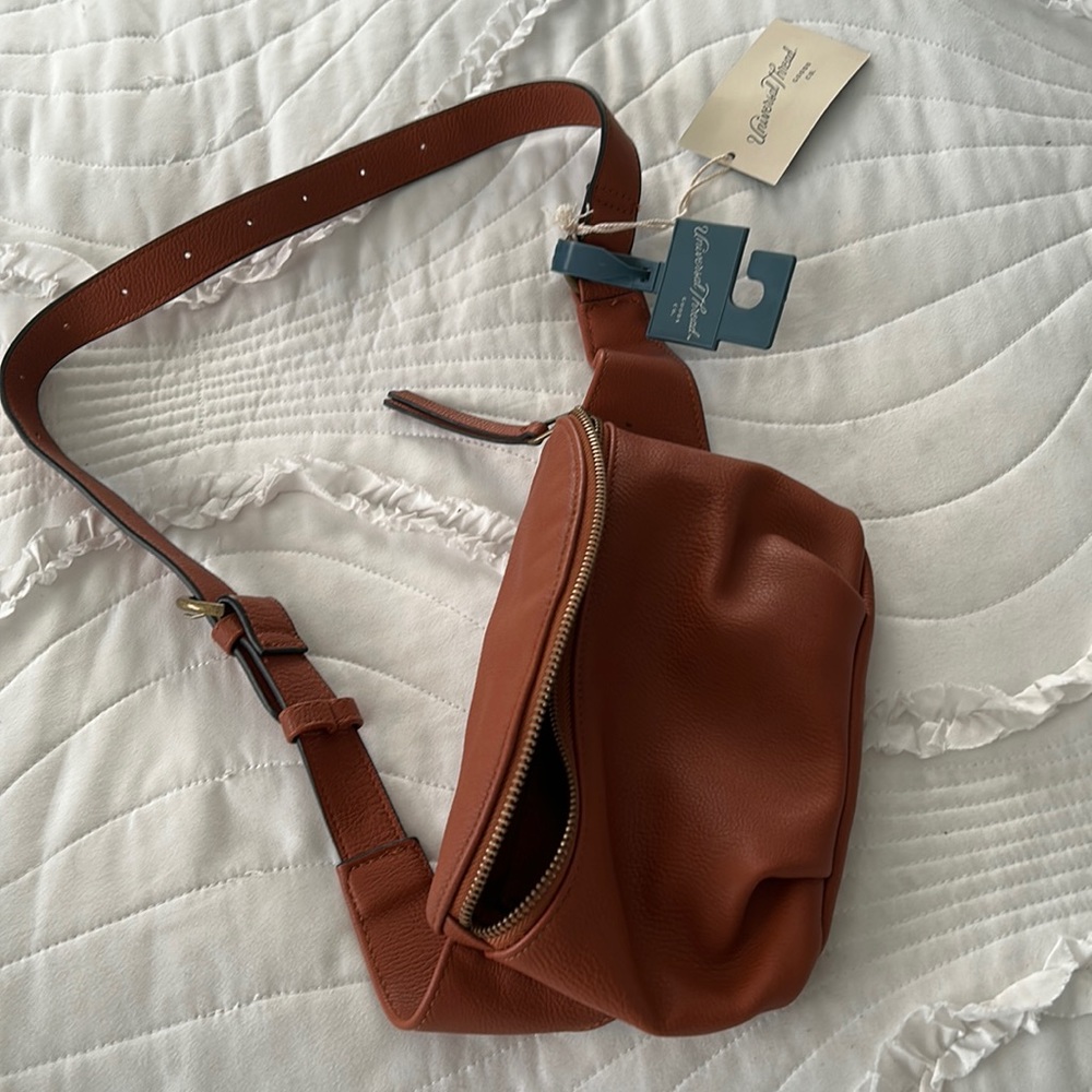 Universal thread belt bag